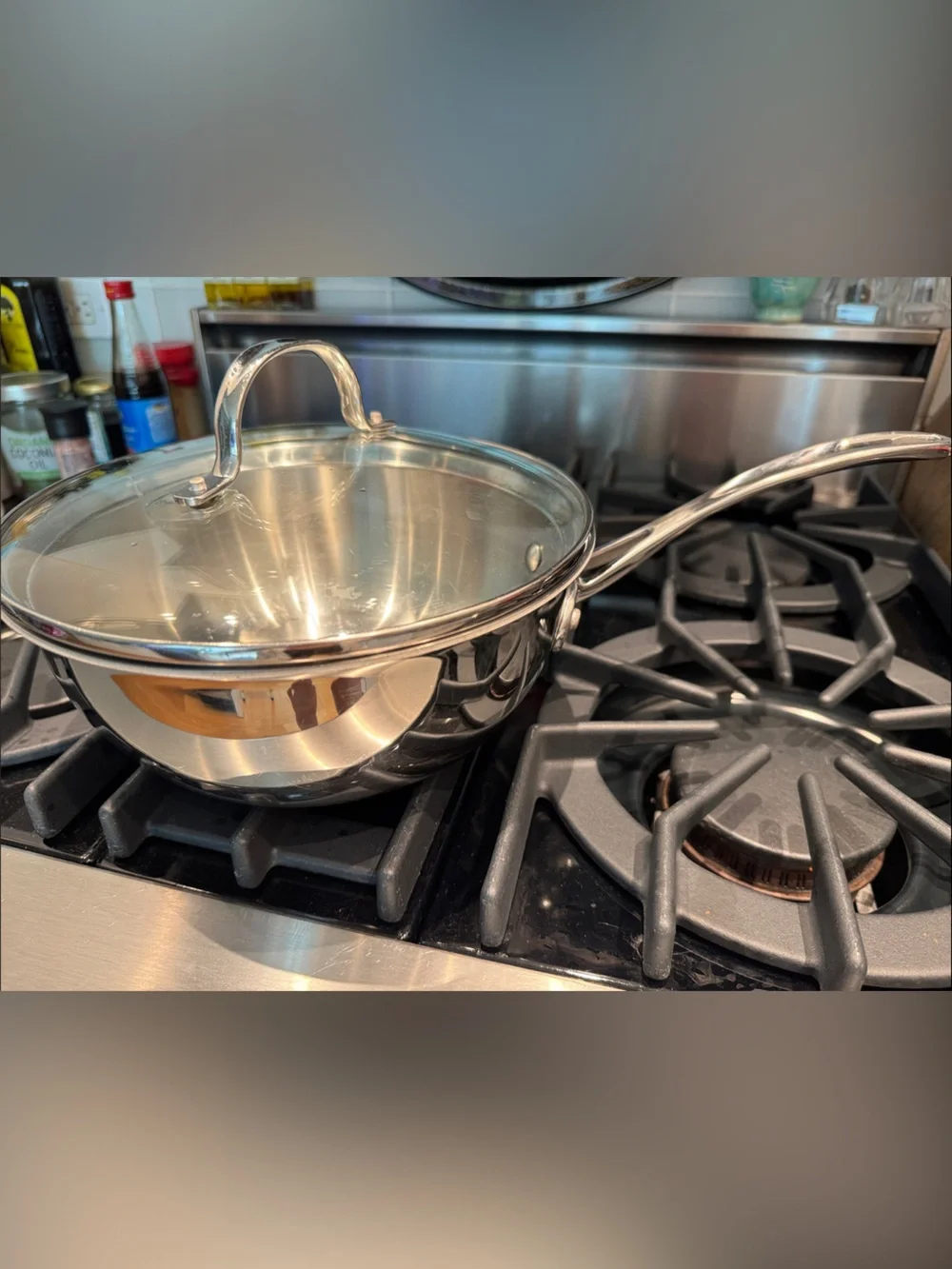Calphalon 3Qt Sauce Pan with Long Handle with lid